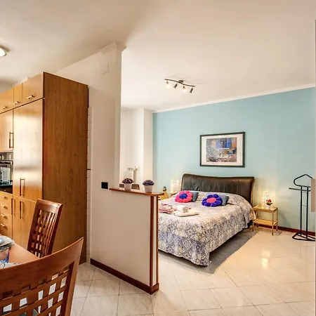 Sunrise Apartment